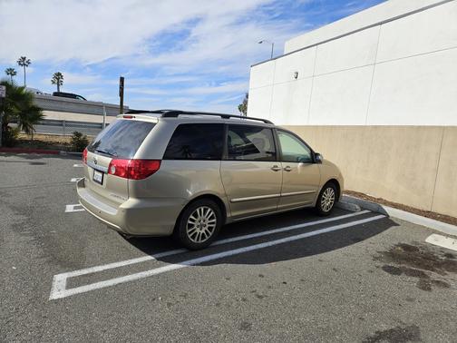 2007 Toyota Sienna XLE Limited