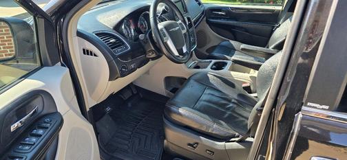 Black 2014 Chrysler Town & Country Touring-L