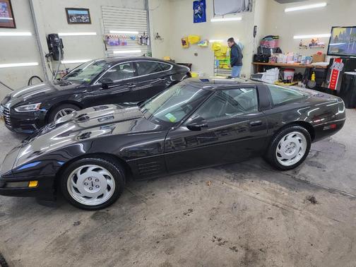 Black 1992 Chevrolet Corvette Base