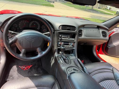 Red 1998 Chevrolet Corvette Base