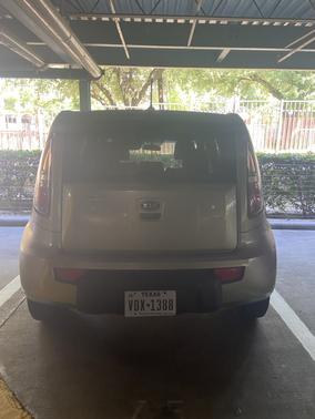 2011 Kia Soul +