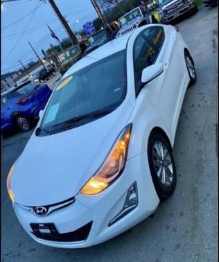 White 2015 Hyundai ELANTRA SE