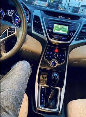 White 2015 Hyundai ELANTRA SE