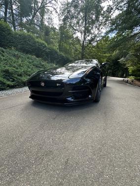 2018 Jaguar F-TYPE R