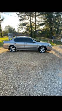Beige 2002 Nissan Maxima SE