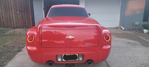 2004 Chevrolet SSR Base