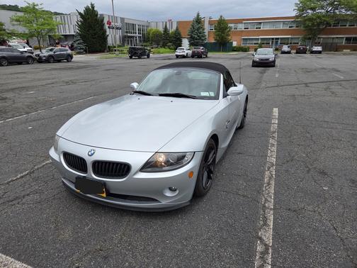 2005 BMW Z4 2.5i Roadster