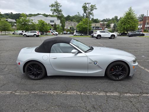 2005 BMW Z4 2.5i Roadster