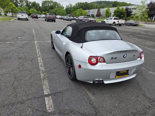 2005 BMW Z4 2.5i Roadster