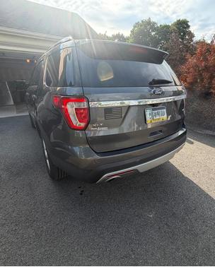 Gray 2017 Ford Explorer XLT