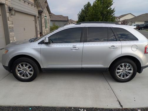 Silver 2010 Ford Edge Limited