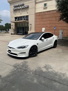 2022 Tesla Model S Plaid