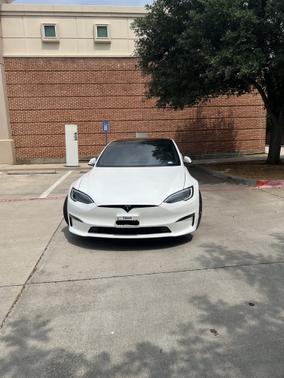 2022 Tesla Model S Plaid