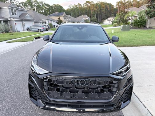 2025 Audi Q8 55 Premium Plus