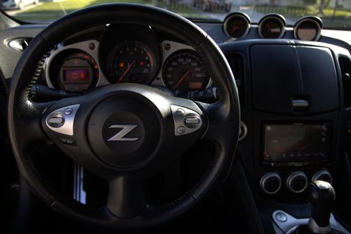 Black 2014 Nissan 370Z Base