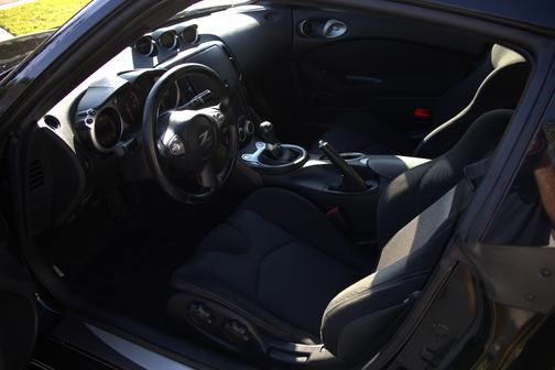 Black 2014 Nissan 370Z Base