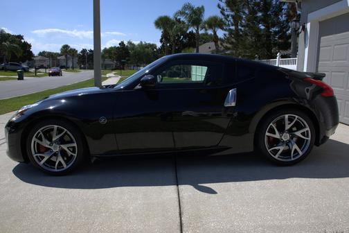 Black 2014 Nissan 370Z Base
