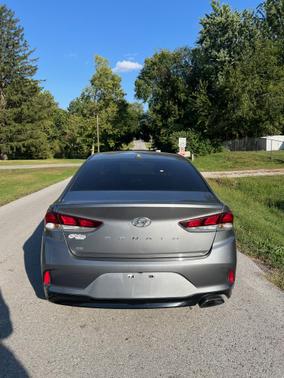 2018 Hyundai SONATA SE
