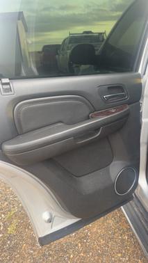 Silver 2014 GMC Yukon Denali