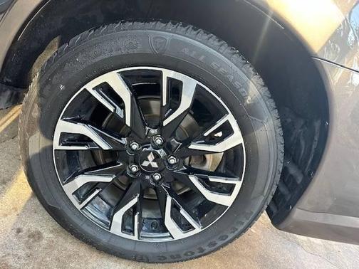 2018 Mitsubishi Outlander PHEV GT