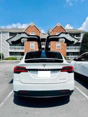 White 2019 Tesla Model X Long Range