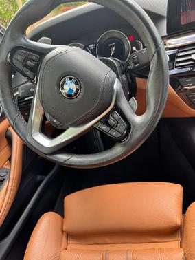 Black 2018 BMW 530 i