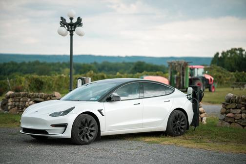 White 2023 Tesla Model 3 Base