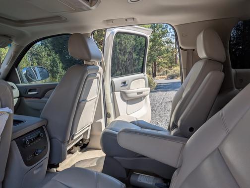 2014 Chevrolet Suburban 1500 LTZ