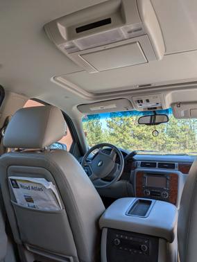2014 Chevrolet Suburban 1500 LTZ
