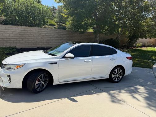White 2016 Kia Optima SXL Turbo