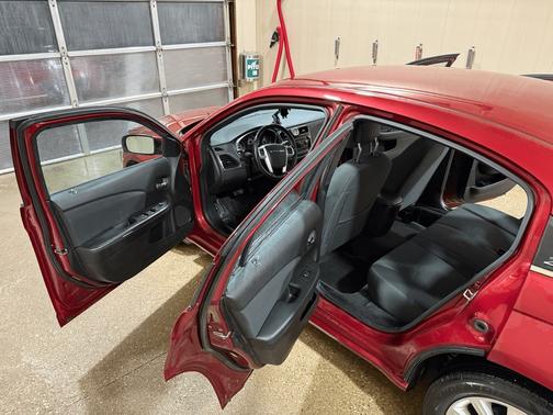 2012 Chrysler 200 Touring