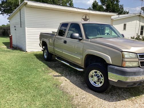 2006 Chevrolet Silverado 2500 LT H/D Extended Cab
