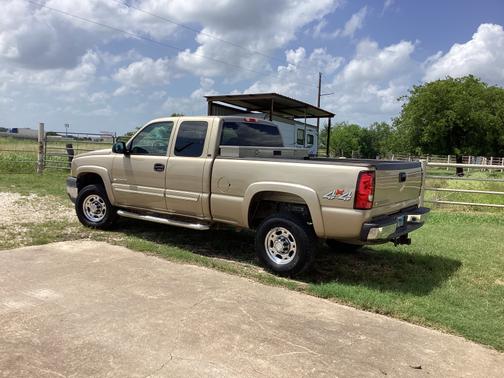 2006 Chevrolet Silverado 2500 LT H/D Extended Cab