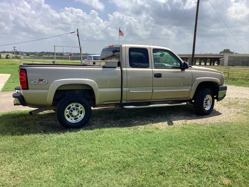 2006 Chevrolet Silverado 2500 LT H/D Extended Cab