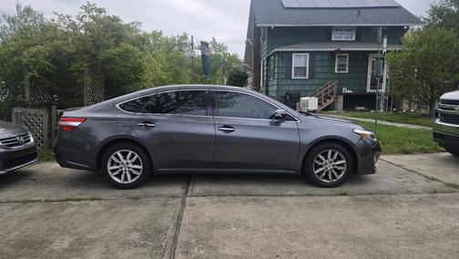 Gray 2013 Toyota Avalon XLE Premium