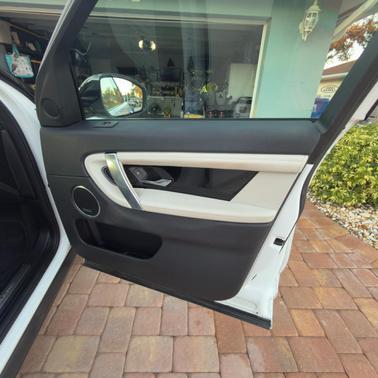White 2023 Land Rover Discovery Sport S R-Dynamic