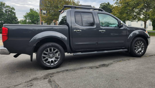 Gray 2010 Nissan Frontier LE