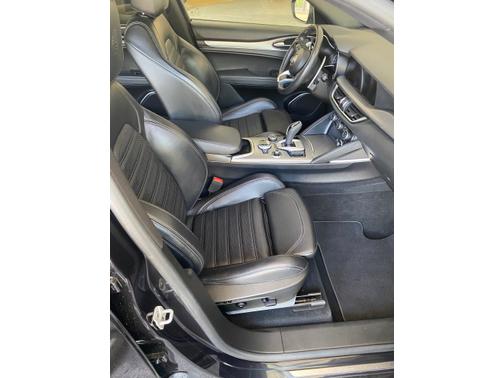 2022 Alfa Romeo Stelvio Veloce