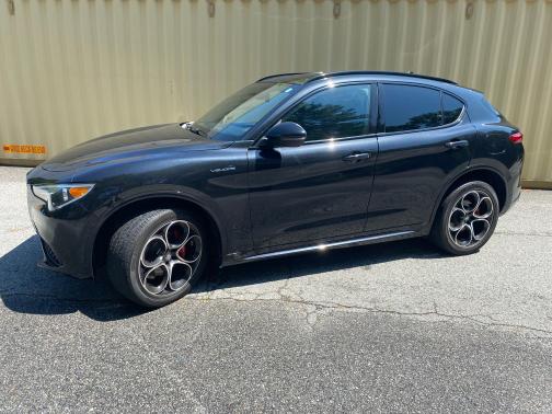 2022 Alfa Romeo Stelvio Veloce