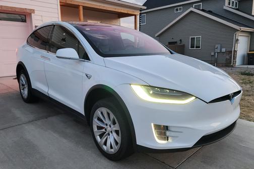 White 2016 Tesla Model X P90D