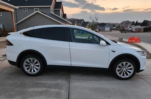 White 2016 Tesla Model X P90D