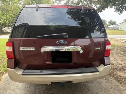 Red 2010 Ford Expedition Eddie Bauer