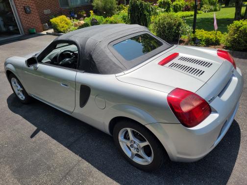 2001 Toyota MR2 Spyder