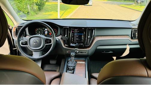 2020 Volvo XC60 T6 Inscription