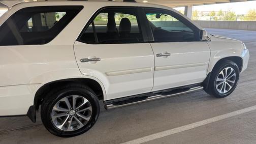 White 2004 Acura MDX Touring