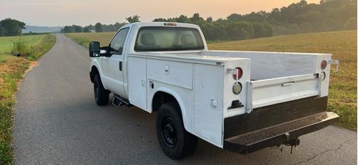 White 2011 Ford F-250 XLT