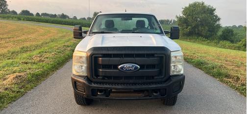 White 2011 Ford F-250 XLT