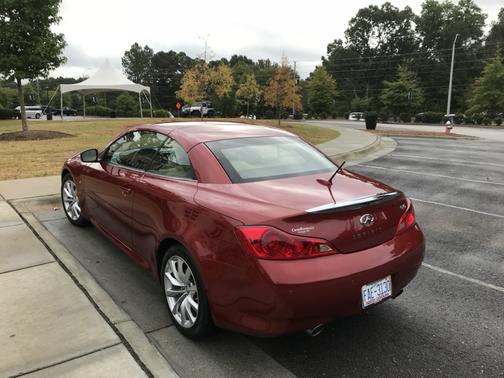 Red 2014 INFINITI Q60 Base