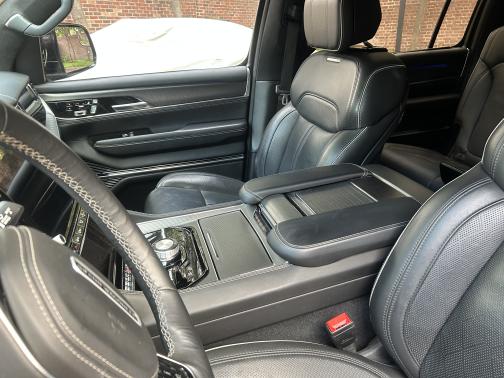 2022 Jeep Grand Wagoneer Series II Obsidian