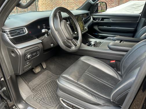 2022 Jeep Grand Wagoneer Series II Obsidian